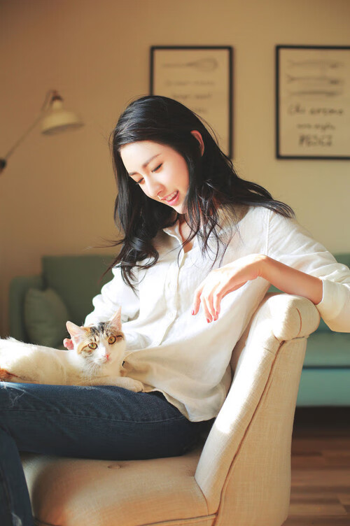 葡萄牙在欧预赛中取得胜利——球迷呐喊声不绝,葡萄牙球队比赛