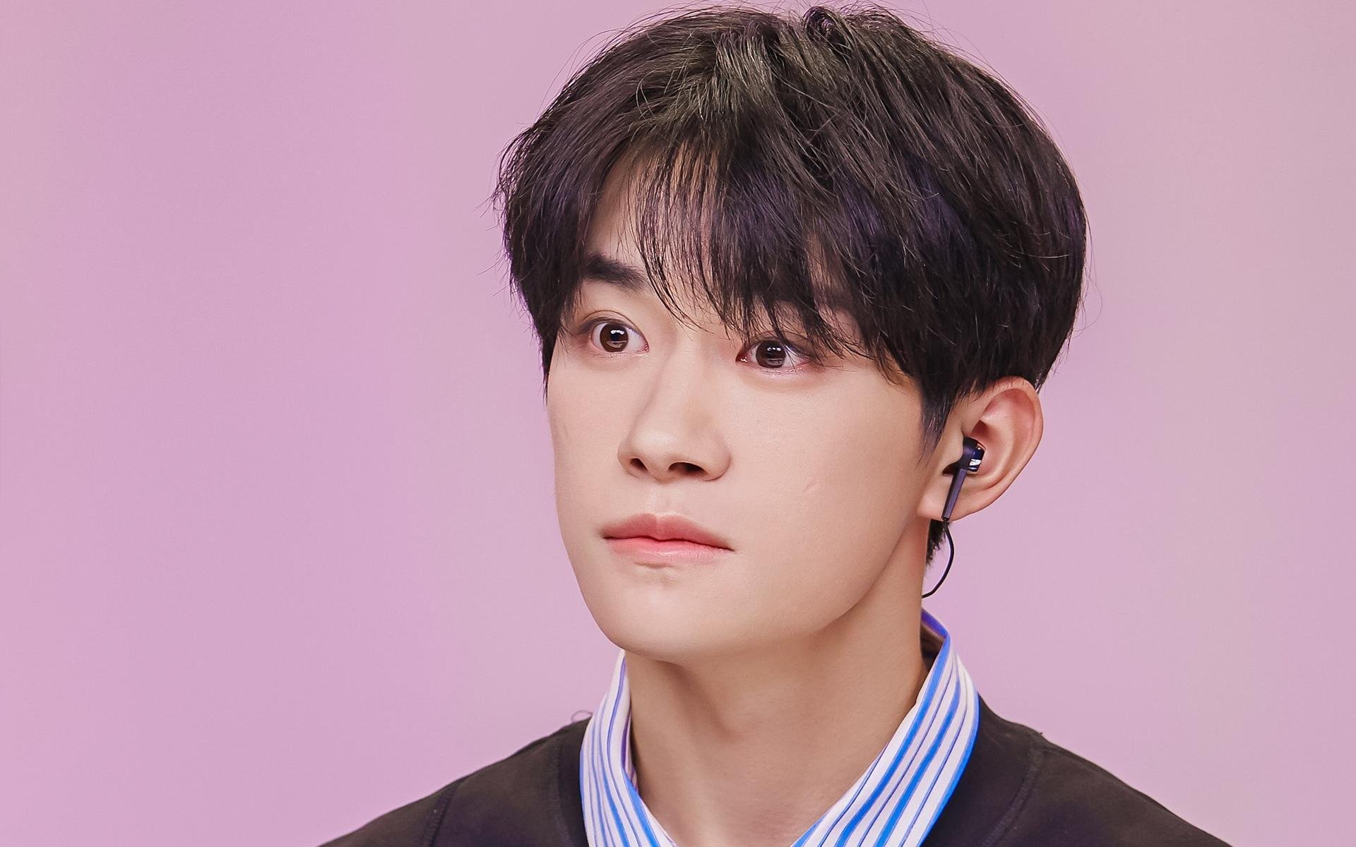 AYX GAME-“胡利安·门德斯：阿根廷美洲狮队的传球与进攻之星，未来无可限量”